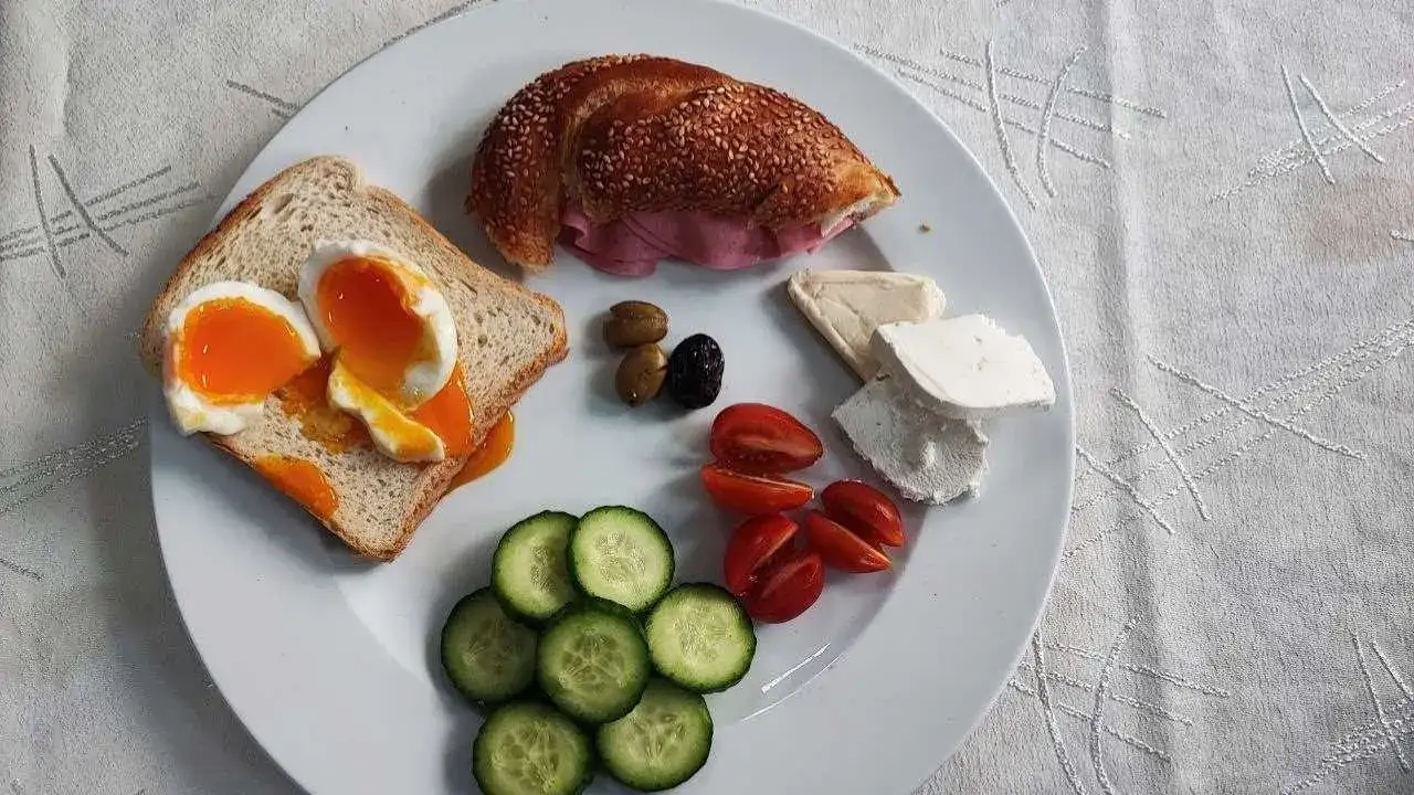 Adana’da Bir Okul Bunu Yaptı: Öğrenciler Kafe İşletiyor! 3